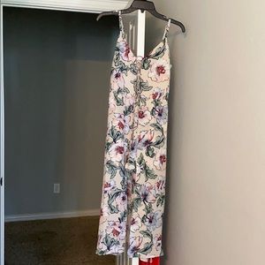 Cute dress with shorts